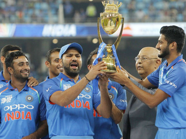 ಖಲೀಲ್ ಕೈ ಸೇರಿದ್ದ ಟ್ರೋಫಿ