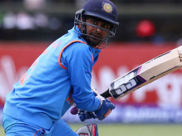 28 ಹರೆಯದಲ್ಲಿ ಪಾದಾರ್ಪಣೆ