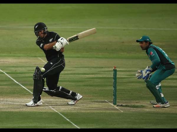 ರಾಸ್ ಟೇಲರ್-ಟಾಮ್ ಲಥಾಮ್ ಆಸರೆ