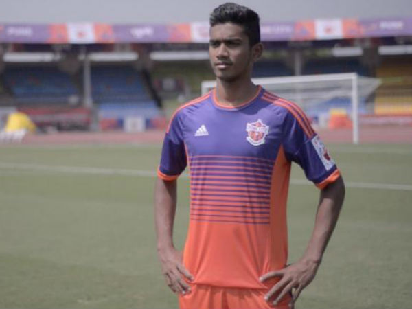 ಆಶಿಕ್ ಕುರುನಿಯಾನ್ 