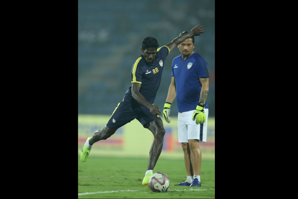 0ISL : Kerala look for home comfort against weakened NorthEast 