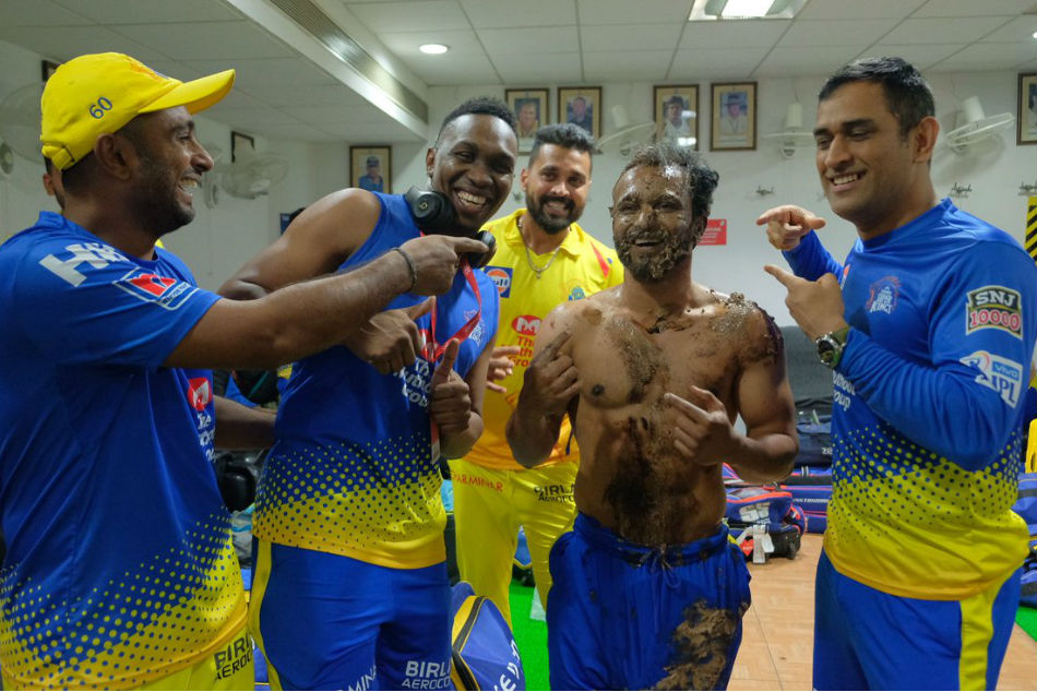 Dhoni, Raina lead the way as CSK celebrate Kedar Jadhav’s birthday Dhoni, Raina lead the way as CSK celebrate Kedar Jadhav’s birthday