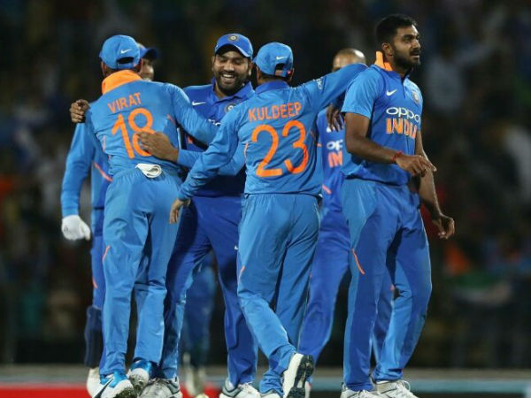 ಭಾರತ ಮೇಲುಗೈ ಭಾರತ ಮೇಲುಗೈ