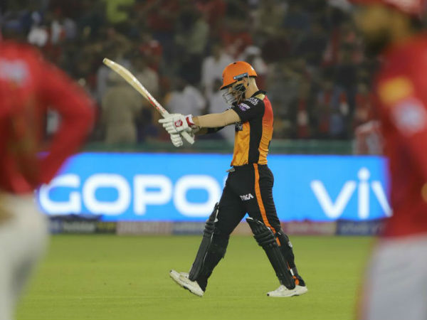 ಸತತ ಐದು ಇನ್ನಿಂಗ್ಸ್‌ಗಳಲ್ಲಿ ಅರ್ಧ ಶತಕ