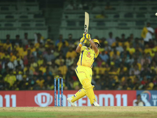 100 ಕ್ಯಾಚ್‌ಗಳ ಸರದಾರ