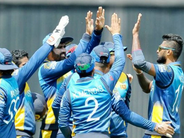 ಅಶಂತ ಡಿ ಮೆಲ್