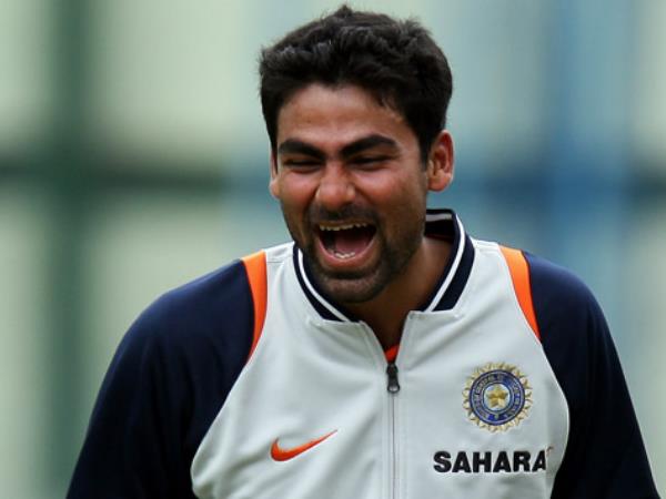 ಶಾಹಿದ್ ಅಫ್ರಿದಿ Vs ಮೊಹಮದ್ ಕೈಫ್ 