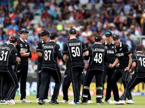 ಕ್ರಿಕೆಟಿಗರಿಂದ ಟೀಕೆ