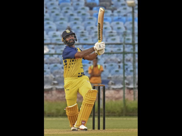 ಮತ್ತೊಮ್ಮೆ ಕಿತ್ತಾಡಿಕೊಂಡ ಆಟಗಾರರು;