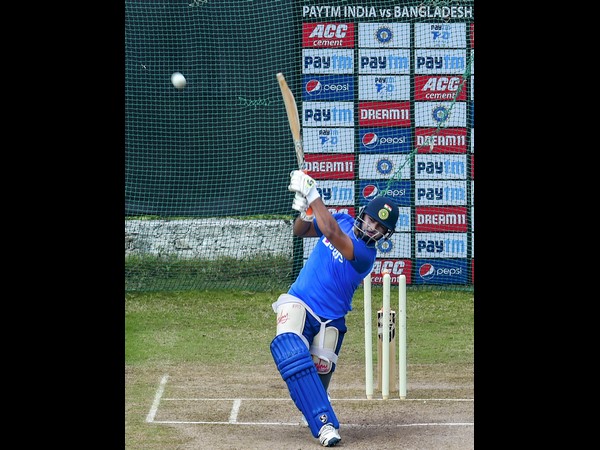 ವಿಕೆಟ್ ಕೀಪಿಂಗ್: