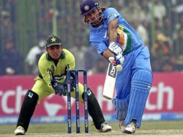 ಪಾಕ್ ವಿರುದ್ಧ ವಿಶ್ವರೂಪ ತೋರಿಸಿದ ಧೋನಿ