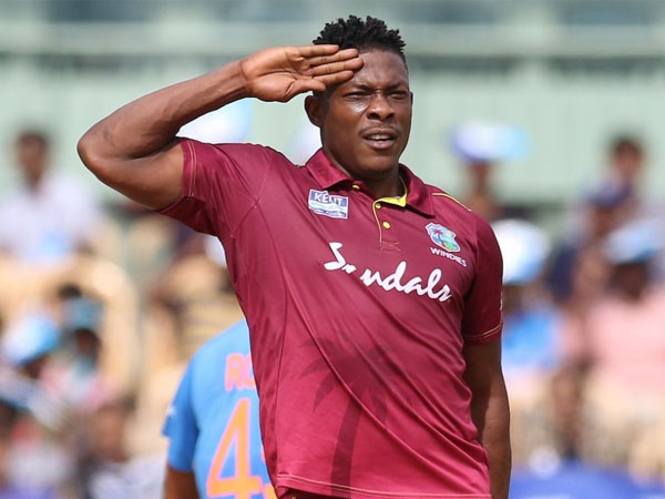 ಬೌಲರ್ಸ್-ಶೆಲ್ಡನ್ ಕೋಟ್ರೆಲ್