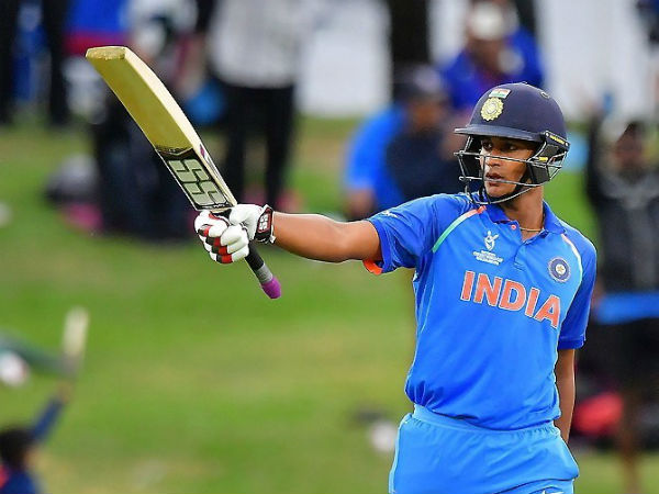 ತಂಡಗಳು ಮತ್ತು ಗ್ರೂಫ್