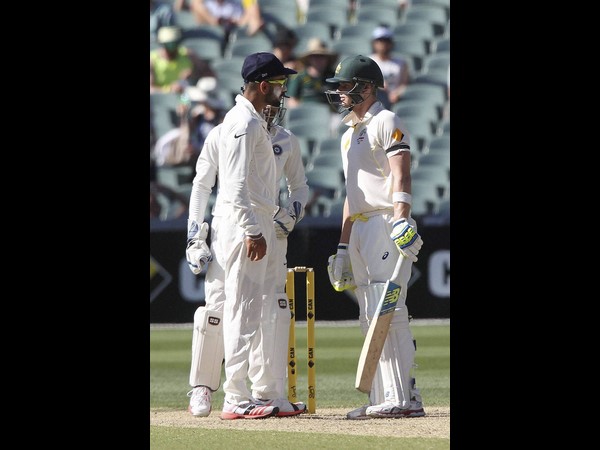 ಕೊಹ್ಲಿ ನಾಯಕತ್ವದ ಬಗ್ಗೆಯೂ ಸ್ಮಿತ್ ಮೆಚ್ಚುಗೆ: ಕೊಹ್ಲಿ ನಾಯಕತ್ವದ ಬಗ್ಗೆಯೂ ಸ್ಮಿತ್ ಮೆಚ್ಚುಗೆ: