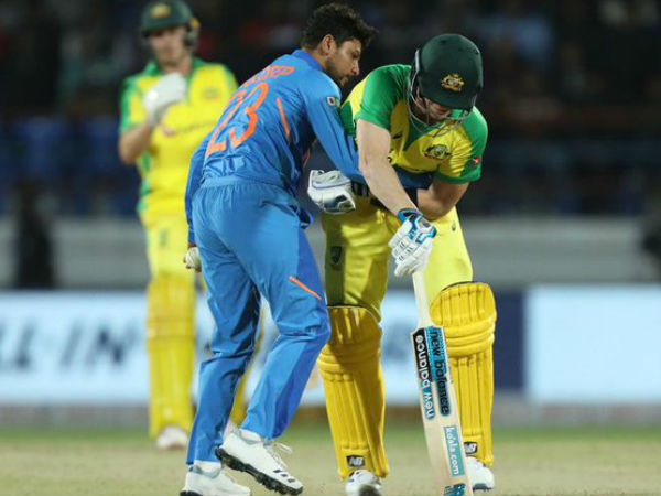 ಪ್ರಮುಖ ವಿಕೆಟ್‌ಗಳು ಮುರಿದಿದ್ದು