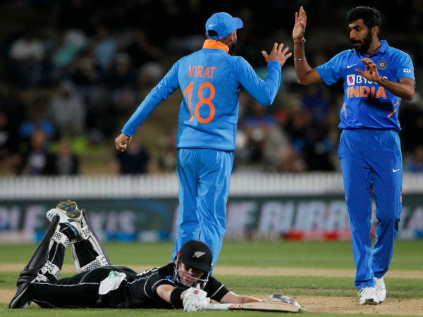 ವಿಕೆಟ್ ಉಳಿಸಿಕೊಳ್ಳಲು ಪ್ರಯತ್ನ