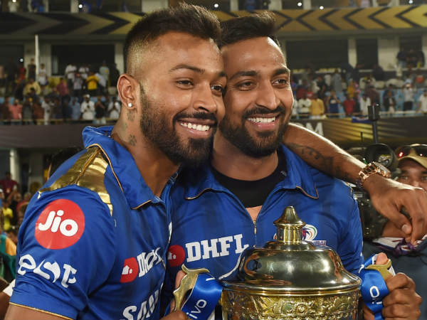 ಮುಂಬೈ ಇಂಡಿಯನ್ಸ್ ಆಡುವ ಬಳಗ ಮುಂಬೈ ಇಂಡಿಯನ್ಸ್ ಆಡುವ ಬಳಗ