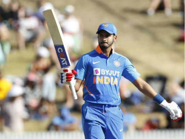 ಐವರು ಆಟಗಾರರು ಆದರ್ಶ ಐವರು ಆಟಗಾರರು ಆದರ್ಶ