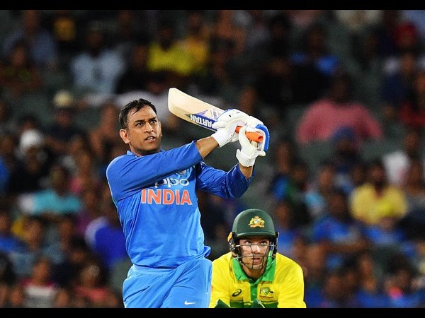 ಧೋನಿ ಕಮ್‌ಬ್ಯಾಕ್‌ಬಗ್ಗೆ ಸೆಹ್ವಾಗ್ ಪ್ರತಿಕ್ರಿಯೆ