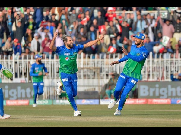 ದಕ್ಷಿಣ ಆಫ್ರಿಕಾದ ಹಿರಿಯ ಸ್ಪಿನ್ನರ್