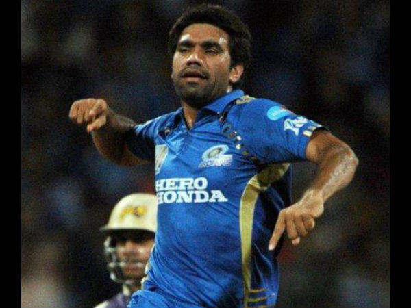 ಮುನಾಫ್ ಮಾರಕ ಬೌಲಿಂಗ್