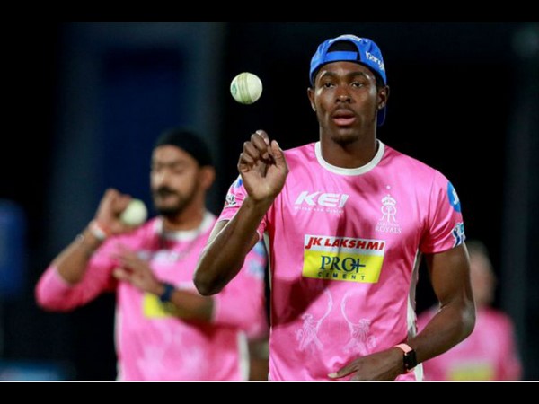 ಅಂತರಾಷ್ಟ್ರೀಯ ಕ್ರಿಕೆಟ್ ಆಡುತ್ತಿರುವ ಜೋಫ್ರಾ ಆರ್ಚರ್ 