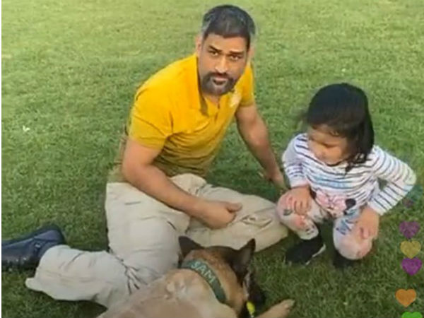 ರಾಂಚಿಯಲ್ಲಿ ಕುಟುಂಬದೊಂದಿಗೆ ಧೋನಿ