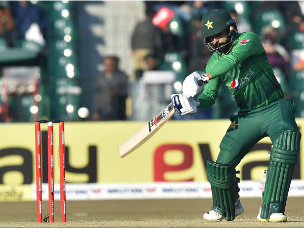 ಒಟ್ಟು ಹತ್ತು ಆಟಗಾರರ ವರದಿ ಪಾಸಿಟಿವ್