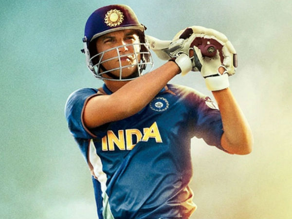 ಮೋರೆ ಕಣ್ಗಾವಲಿನಲ್ಲಿ ಕ್ರಿಕೆಟ್ ಅಭ್ಯಾಸ ಮೋರೆ ಕಣ್ಗಾವಲಿನಲ್ಲಿ ಕ್ರಿಕೆಟ್ ಅಭ್ಯಾಸ