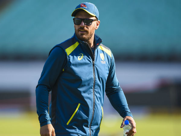 ಆರೋನ್ ಫಿಂಚ್ ಬಲ