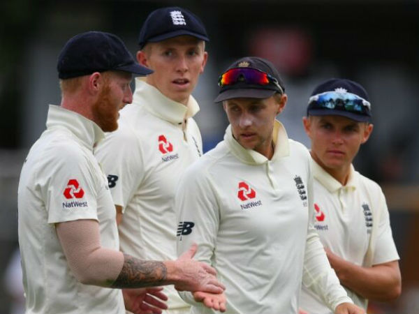 ಸ್ಥಳೀಯ ಅಂಪೈರ್‌ಗಳ ಬಳಕೆ