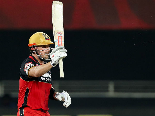 ಮೂವರ ಅರ್ಧ ಶತಕ