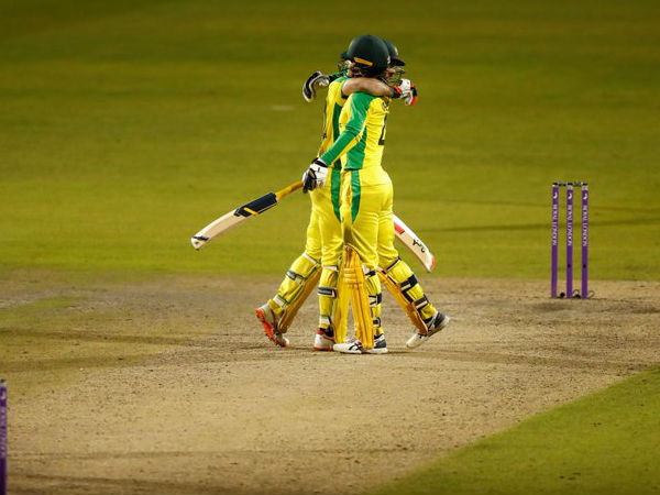 ಕ್ಯಾರಿ-ಮ್ಯಾಕ್ಸ್‌ವೆಲ್ ಶತಕ