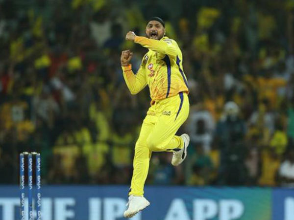 ಹಣ ಕೊಟ್ಟಿದ್ದೇನೆ ಎನ್ನುವ ಮಹೇಶ್