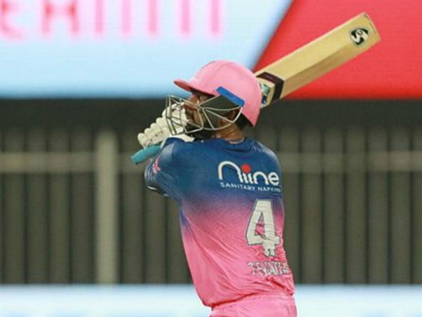 ಶೆಲ್ಡನ್ ಕಾಟ್ರೆಲ್ ಒಂದೇ ಓವರ್ ನಲ್ಲಿ 5 ಸಿಕ್ಸರ್