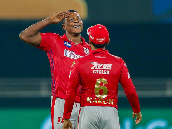 ಸೆಲ್ಯೂಟ್ ಸ್ಟಾರ್‌ಗೆ ಚಚ್ಚಿದ ತೆವಾಟಿಯಾ