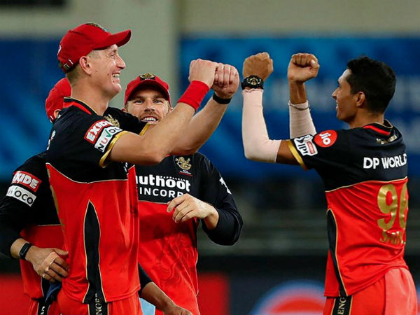 ಬೌಲಿಂಗ್ ವಿಭಾಗದ ಯಶಸ್ಸು ಬೌಲಿಂಗ್ ವಿಭಾಗದ ಯಶಸ್ಸು