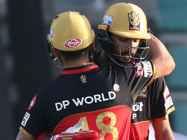 ಮೂರು ಅರ್ಧ ಶತಕ