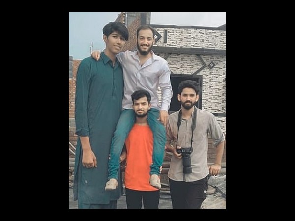 ತಂದೆ ತಾಯಿ ಎತ್ತರವಿಲ್ಲ