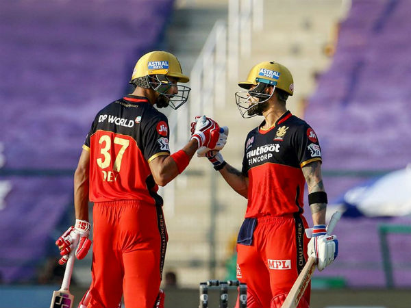 ಆರ್ ಸಿಬಿ ವಿರುದ್ಧವೂ ಸಿಕ್ಸರ್ ಬಾರಿಸಿದರು 