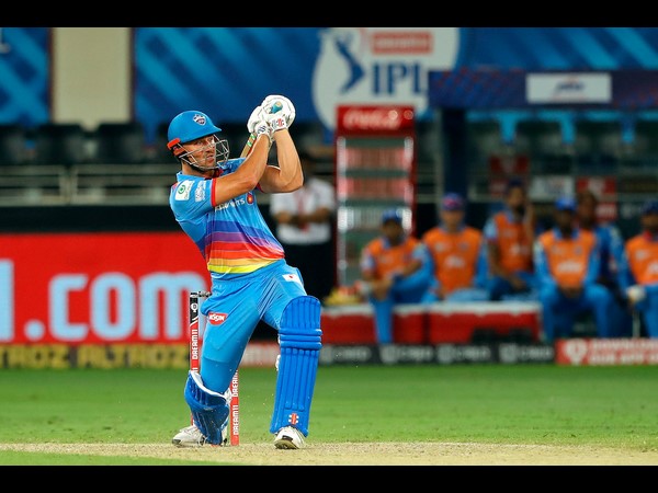 2) ಡೆತ್‌ ಓವರ್‌ಗಳಲ್ಲಿ ದುಬಾರಿ ರನ್