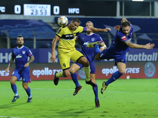 ಆತ್ಮವಿಶ್ವಾಸದೊಂದಿಗೆ ಅಂಗಣಕ್ಕಿಳಿದಿದೆ