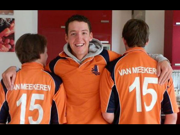 ವ್ಯಾನ್ ಬರೆದ ಸ್ಫೂರ್ತಿಯ ಸಾಲು