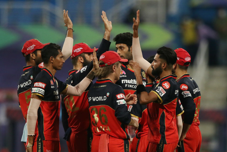 Sunrisers Hyderabad Beat RCB By 6 Wickets: Rcbs Cabinet Remains Empty Sunrisers Hyderabad Beat RCB By 6 Wickets: Rcbs Cabinet Remains Empty