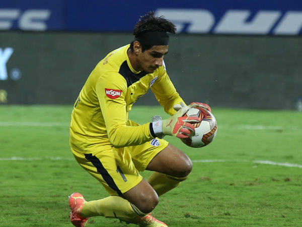 ಬಲಿಷ್ಠರ ಹೋರಾಟ 