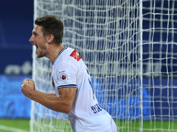 ಬಲಿಷ್ಠರ ಹೋರಾಟ