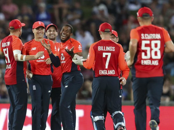 ಬಲಿಷ್ಠ ಇಂಗ್ಲೆಂಡ್ ತಂಡ