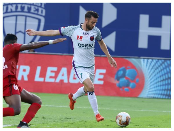 ನಾರ್ಥ್ ಈಸ್ಟ್ ಮುನ್ನಡೆ