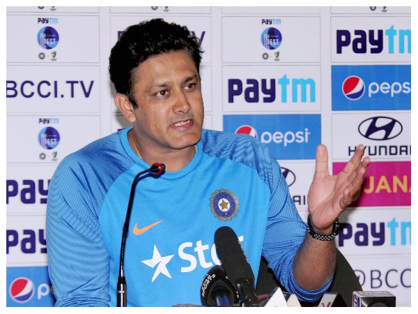 ಬೆಂಬಲಕ್ಕೆ ನಿಂತ ಮಾಜಿ ಕ್ರಿಕೆಟಿಗರು