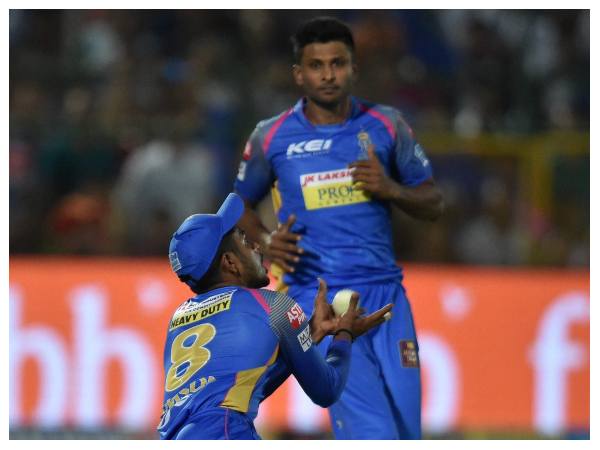 ಬ್ಯಾಟಿಂಗ್ ಹಾಗೂ ಬೌಲಿಂಗ್‌ನಲ್ಲಿ ಉತ್ತಮ ಪ್ರದರ್ಶನ